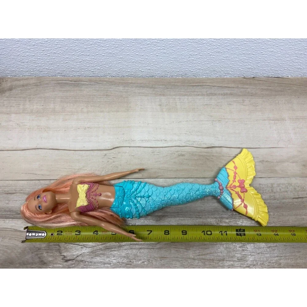 2017 Mattel Barbie Mermaid Doll Aqua Yellow Tail Coral Hair With Crown